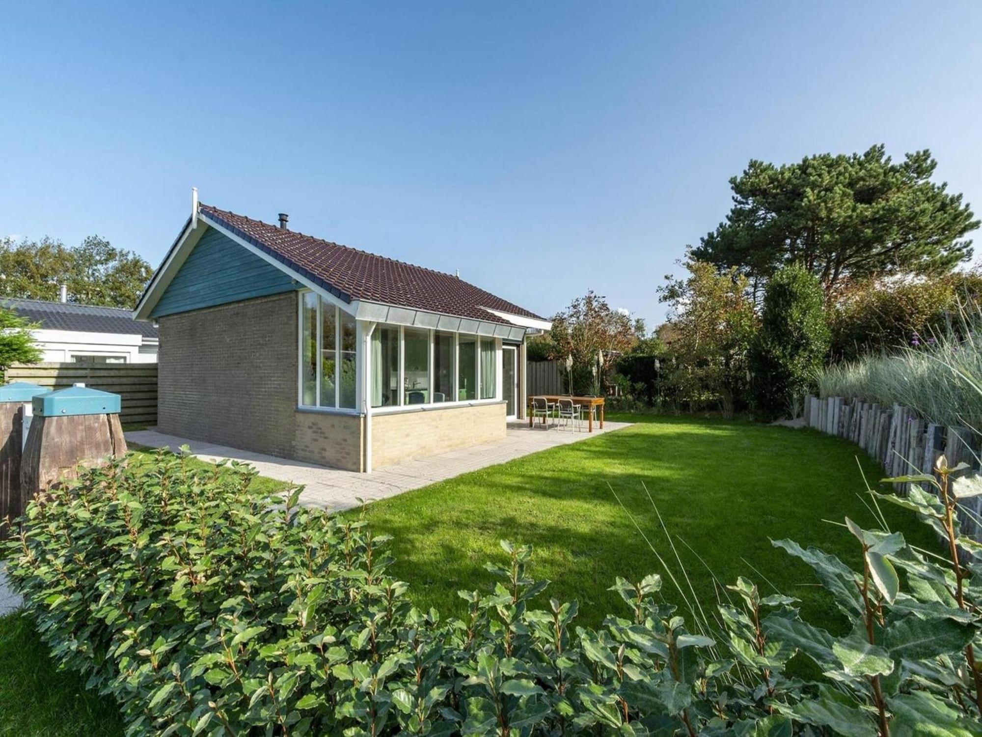 Gracious Bungalow With Garden Villa Callantsoog Exterior photo