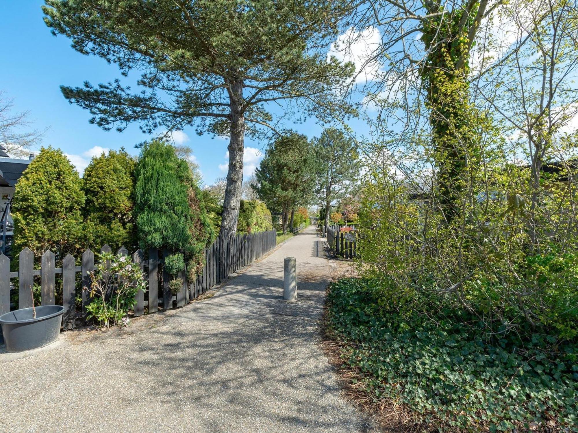 Gracious Bungalow With Garden Villa Callantsoog Exterior photo