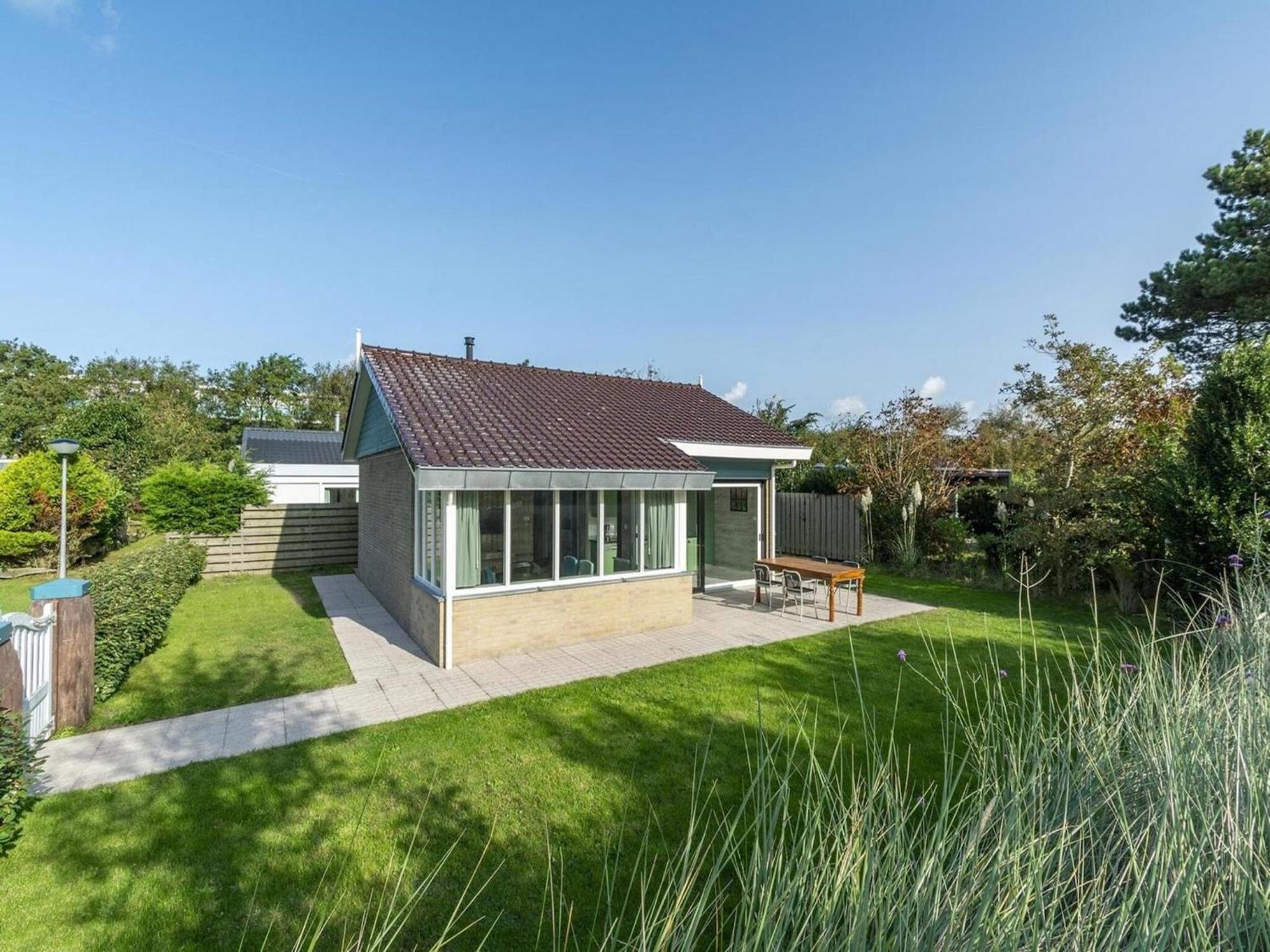 Gracious Bungalow With Garden Villa Callantsoog Exterior photo